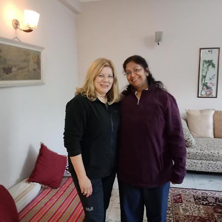 Sabs Bed And Breakfast New Delhi Bagian luar foto