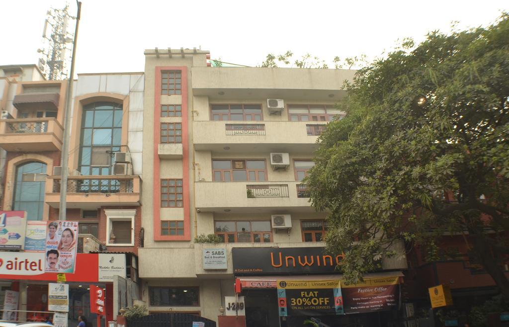 Sabs Bed And Breakfast New Delhi Bagian luar foto