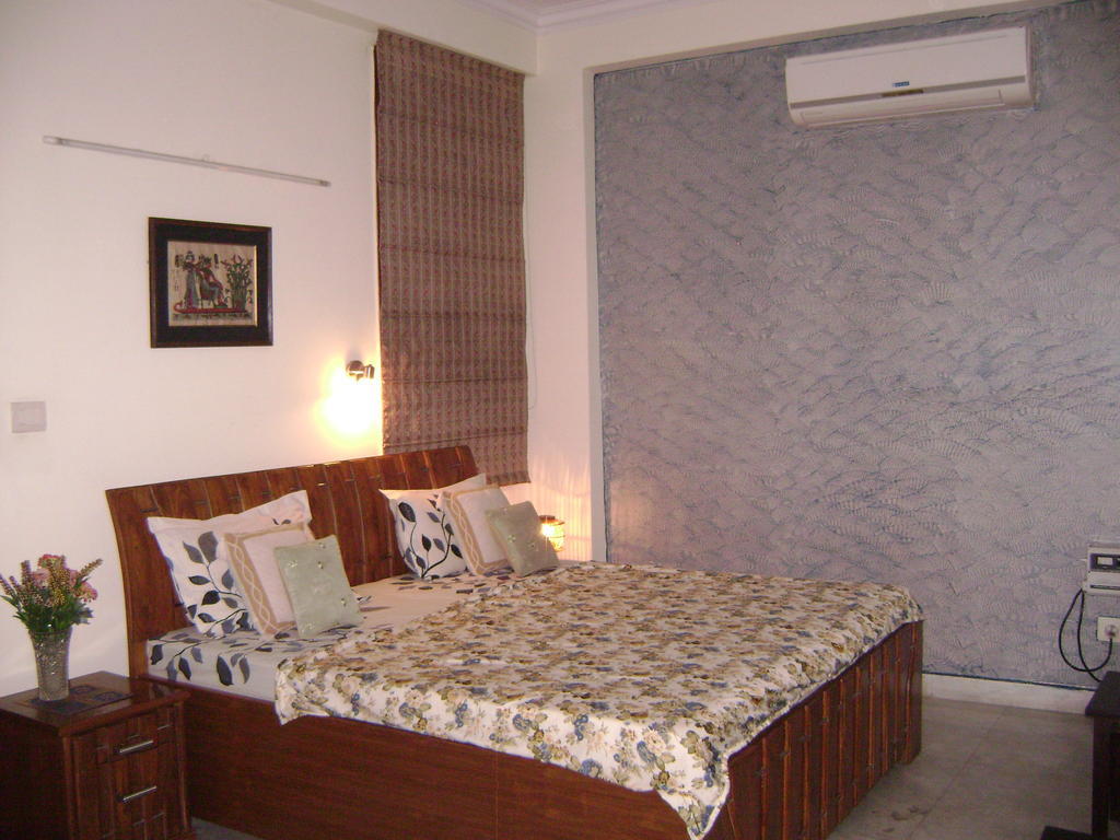 Sabs Bed And Breakfast New Delhi Ruang foto