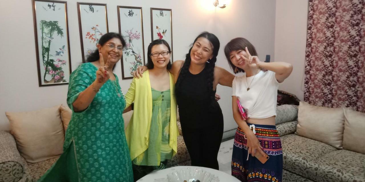 Sabs Bed And Breakfast New Delhi Bagian luar foto